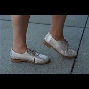 Toms Metallic shoes